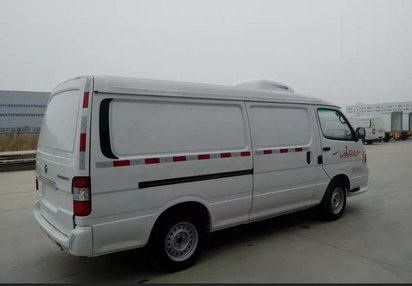 海鮮冷凍車制造廠 冷鏈運(yùn)輸?shù)膱?jiān)實(shí)后盾與技術(shù)創(chuàng)新